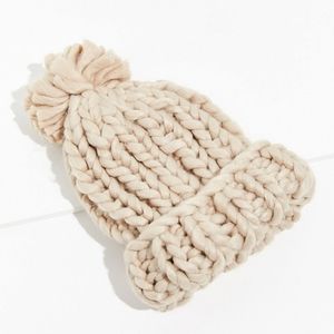 Lana Chunky Knit Pom Pom Beanie